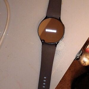 Samsung Galaxy Watch5 16GB Smartwatch - Silver (SM-R915U) NM 993